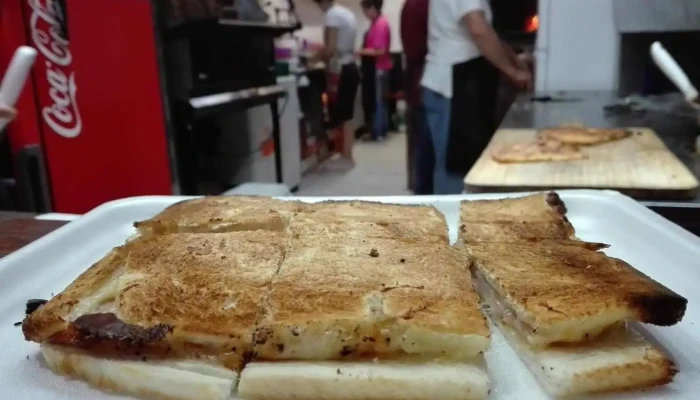 Pizzeria La Via -  Todas - La Paz