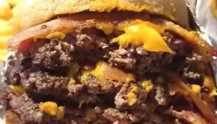 Pizzeria Lo De Gonza -  Comida Y Bebida - Montevideo