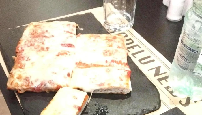 Pizzeria Rodelu Comentario 3 - Montevideo