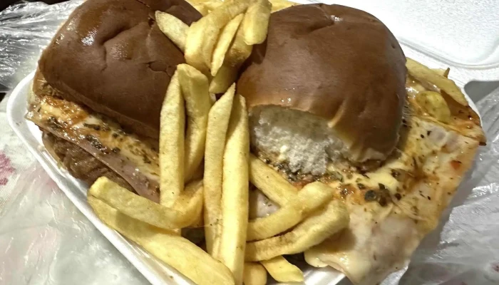 Pizzeria Rotiseria El Bus Hamburguesa - Minas