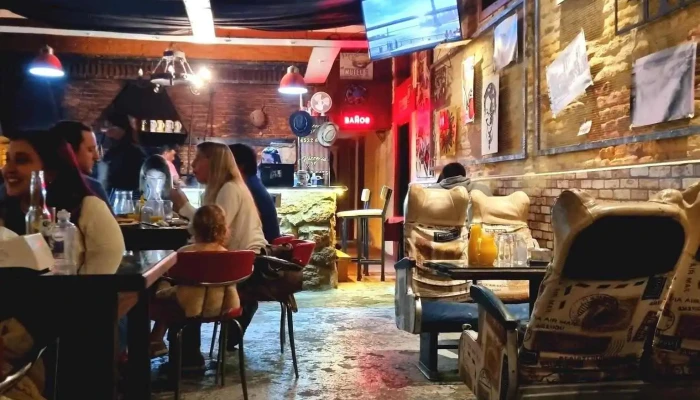 Pizzeria Sv San Vicente Ambiente - Mercedes