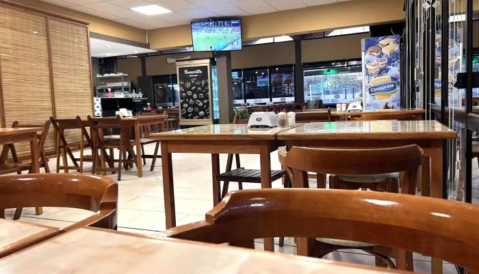 Pizzeria Trouville Dayman -  Ambiente - Salto