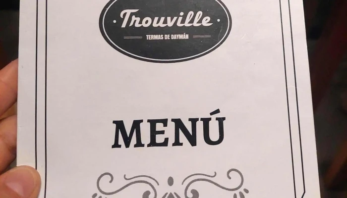 Pizzeria Trouville Dayman -  Comentario 1 - Salto