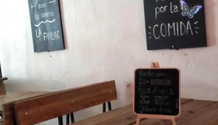 Pizzeria Y Chiviteria La Familiar Mercedes Menu - Mercedes