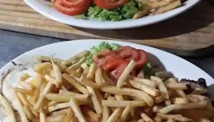 Pizzeria Y Parrillada El Rancho -  Comida Y Bebida - Rio Branco