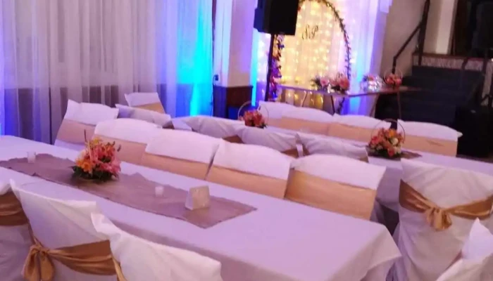 Pizzeria Y Rotiseria Chou Food Ambiente - Departamento de Canelones