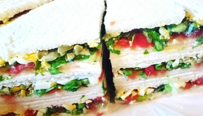 Pizzeria Y Rotiseria Chou Food Comidas Y Bebidas - Departamento de Canelones