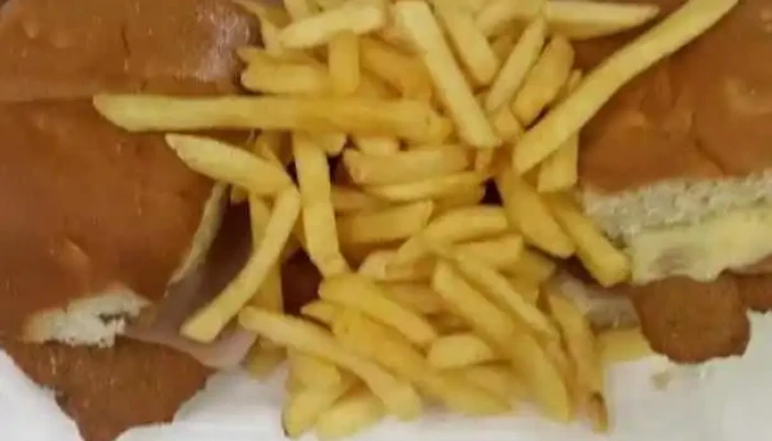 Pizzerialacapilla091540872 Comida Y Bebida - Villa Crespo y San Andrés