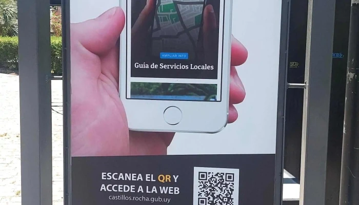 Plaza Artigas -  Comentario 2 - Castillos