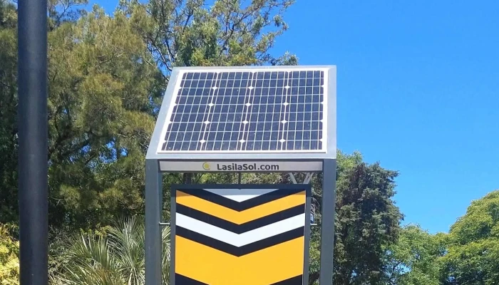 Plaza Artigas -  Comentario 3 - Castillos