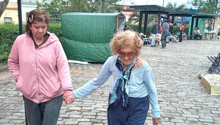 Plaza Artigas -  Comentario 9 - Castillos