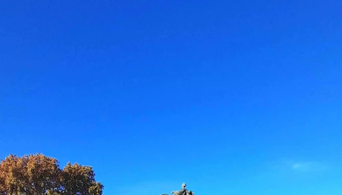 Plaza Artigas -  Donde - Paysandú