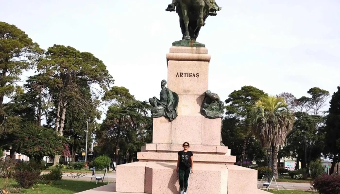 Plaza Artigas -  Precios - Paysandú