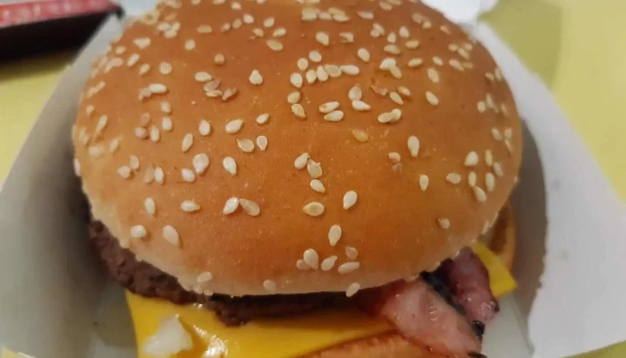 Plaza De Comidas De Montevideo Shopping -  Comida Reconfortante - Montevideo