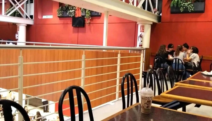 Plaza De Comidas Tres Cruces -  Ambiente - Montevideo