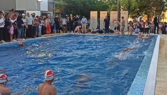 Plaza De Deportes - 95200 Cardal