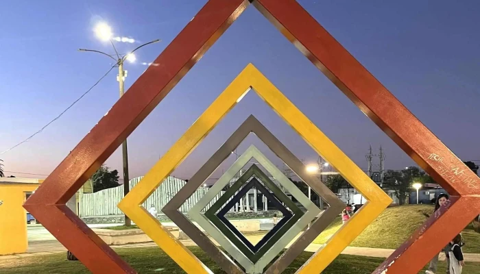 Plaza De Los Ninos Comentario 2 - Artigas