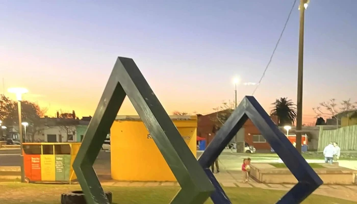 Plaza De Los Ninos Comentario 4 - Artigas