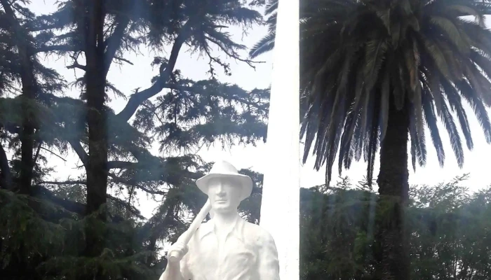 Plaza De Tala -  Comentario 9 - Tala