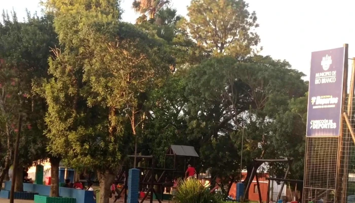 Plaza Nano Perez -  Comentario 1 - Rio Branco