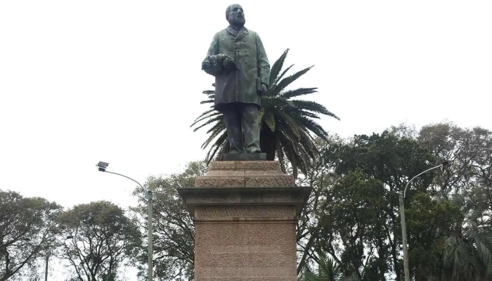 Plaza Vidiella -  Sitio Web - Montevideo