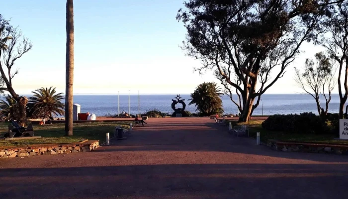 Plaza Virgilio -  Monumento Armada Nacional Ocaso - Montevideo