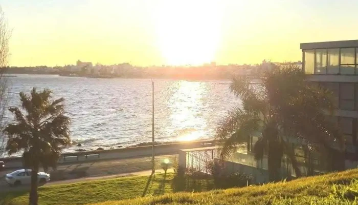Plaza Virgilio -  Monumento Armada Nacional Recientes - Montevideo