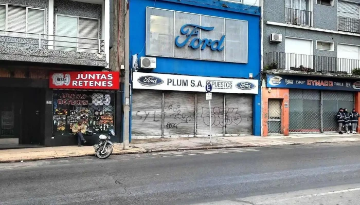 Plum S.a. - 11100 Montevideo