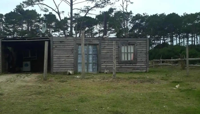 Policlinica Barrio Parque -  Numero - La Paloma