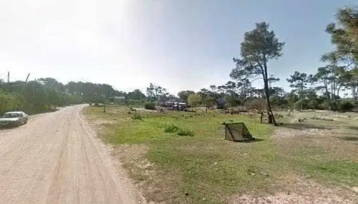 Policlinica Barrio Parque -  Numerodeg - La Paloma