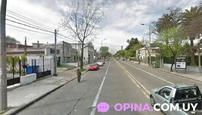 Policlínica Santiago de Compostela Atahualpa - Montevideo