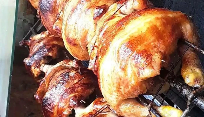 Polleria La Esquina Del Propietario - Carmelo