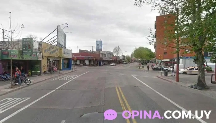 Pollería la unió - 12100 Montevideo