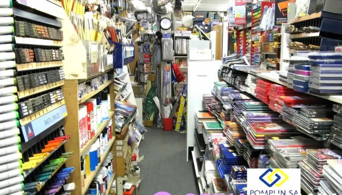 Pomplin -    Club Del Papel Comentarios - Montevideo