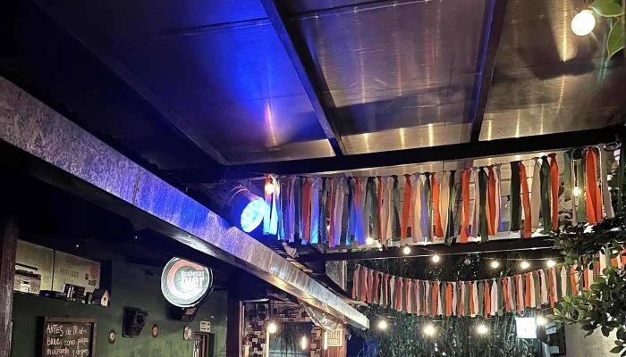 Porfiado Bar -  Comentario 1 - Treinta y Tres