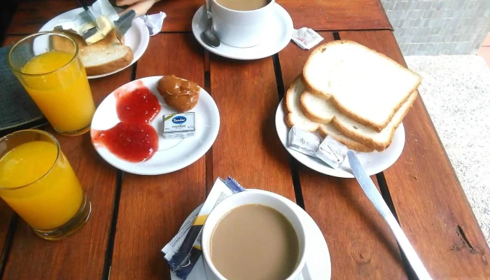 Posada Del Rio -  Comida Y Bebida - Col. del Sacramento