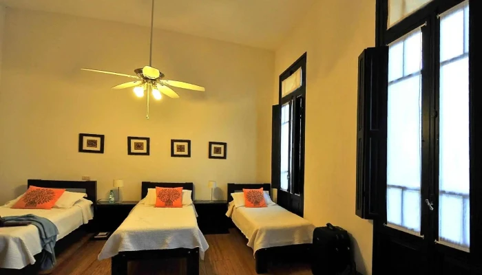 Posada El Capullo -  De Los Visitantes - Col. del Sacramento