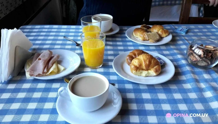 Posada Plaza Mayor -  Comida Y Bebida - Col. del Sacramento