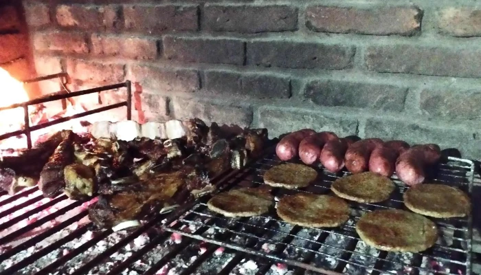 Posada Santa Cecilia -  Comida Y Bebida - Termas del Dayman