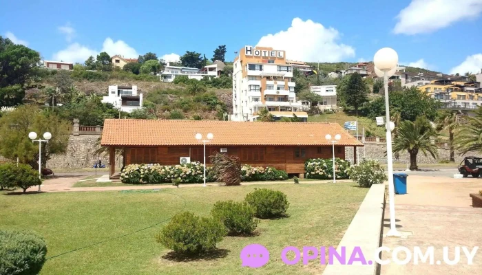 Puerto Piriápolis - Rbla. De Los Ingleses 9004