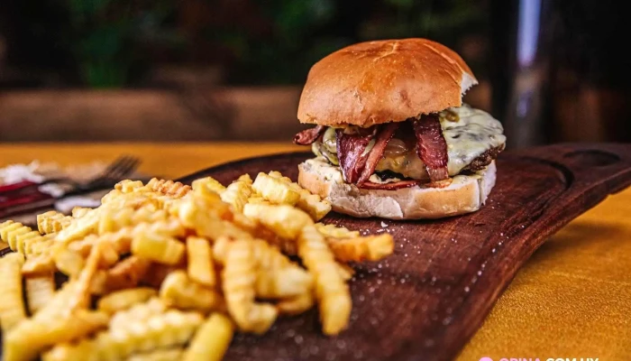 Punto Y Aparte -  Papas Fritas - Salto