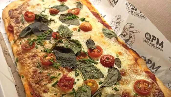 Que Pinta Mike Comentario 2 - Montevideo