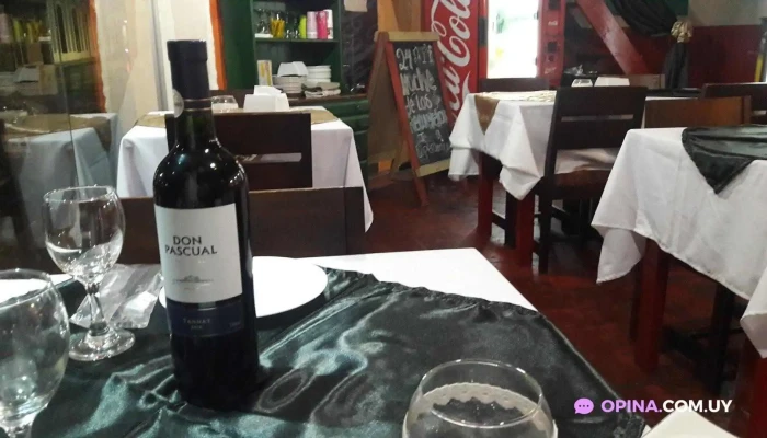 Que Rico Comida Y Bebida - San Carlos