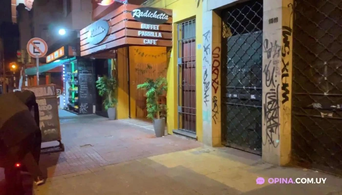 Radichetta Parrilla Buffet Cafe Videos - Montevideo