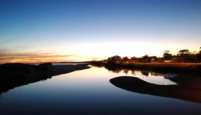 Rambla Del Arroyo Sarandi Ocaso - La Floresta