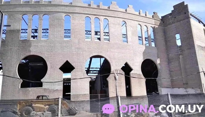 Real De San Carlos -  Videos - Col. del Sacramento