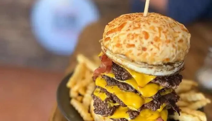 Reina Burger -  Del Propietario - Atlántida