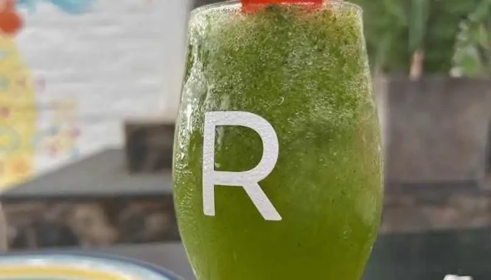 Reina Cafe Bar Jugo - Col. del Sacramento