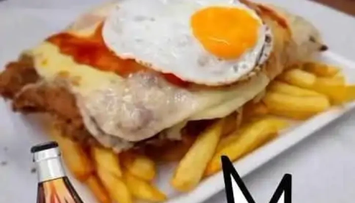 Reina S Del Chivito Comida Y Bebida - Libertad