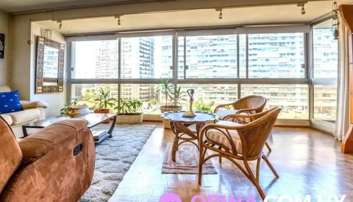 Rematador - Tasador Gabriel Llano agente inmobiliario asociado Kwred Carrasco - Montevideo